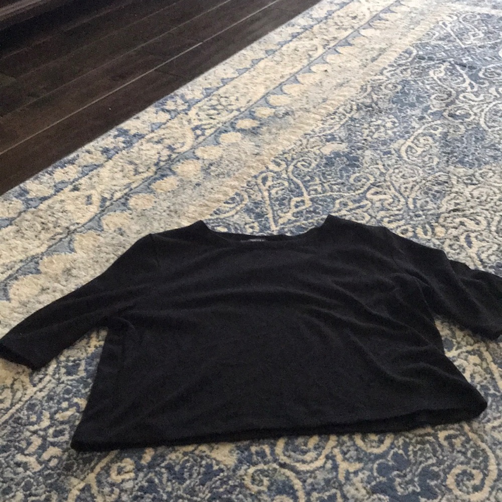 Loose mid drift top!
